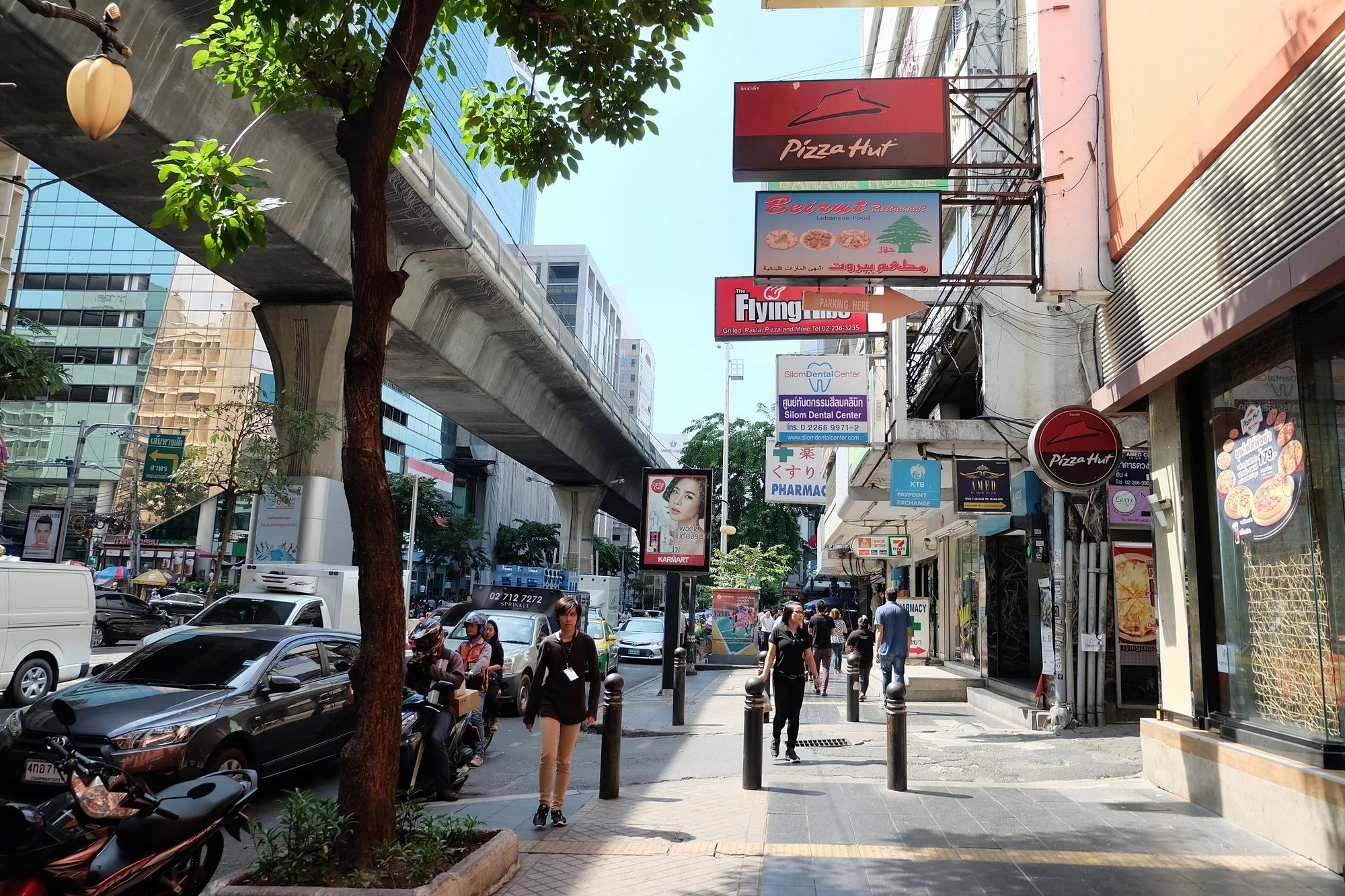 Vplace Silom Bangkok Bagian luar foto